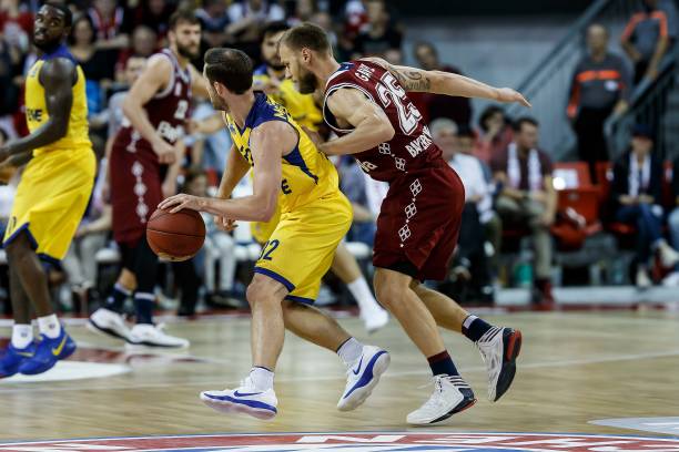 马霍姆斯与 马霍姆斯与